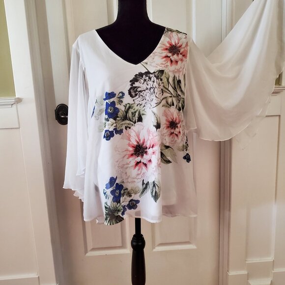 Floral large print watercolor butterfly sleeve v-neck blouse - Picture 1 of 3